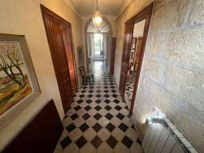 /international/fr/calvisson-languedoc-roussillon-310107907174/