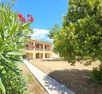 /international/fr/bagnols-sur-ceze-languedoc-roussillon-310101230545/?lang=id