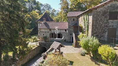 /international/fr/caylus-midi-pyrenees-310107973543/