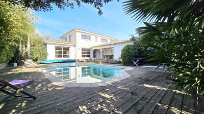 /international/fr/villeneuve-de-la-raho-languedoc-roussillon-310108974237/
