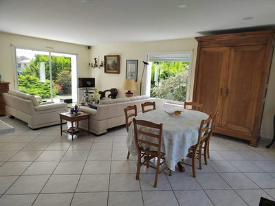 /international/fr/salles-aquitaine-310107774588/