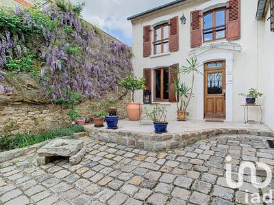 /international/fr/fericy-ile-de-france-310099212329/