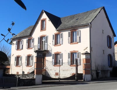 /international/fr/la-salvetat-peyrales-midi-pyrenees-310107944006/