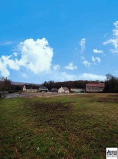 /international/fr/saint-martin-du-tertre-burgundy-310105824461/
