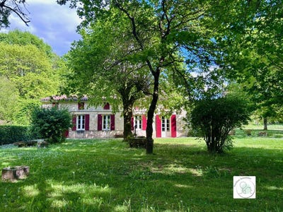 /international/fr/pugnac-aquitaine-310105007260/