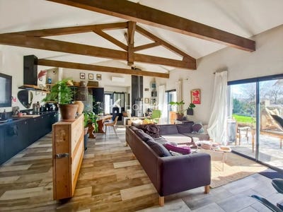 /international/fr/lagardelle-sur-leze-midi-pyrenees-310108329556/