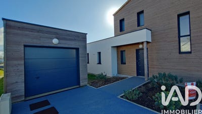 /international/fr/givrand-pays-de-la-loire-310105759705/