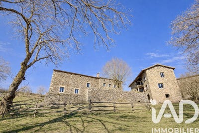 /international/fr/saint-jean-lachalm-auvergne-310107641600/