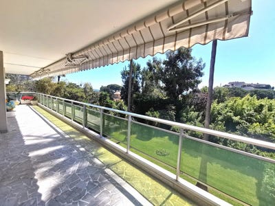 /international/fr/cannes-provence-alpes-cote-d-azur-310101110539/?lang=en