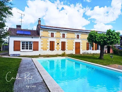 /international/fr/soumeras-charente-310108293179/
