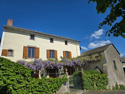 /international/fr/arvieu-provence-alpes-cote-d-azur-310108002127/