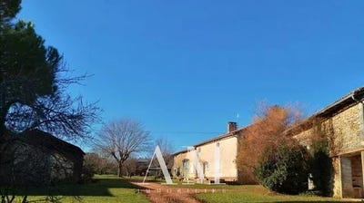 /international/fr/mainzac-charente-310103140437/