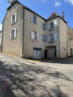 /international/fr/pesmes-franche-comte-310107951360/
