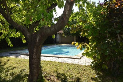 /international/fr/pujaut-languedoc-roussillon-310106998148/
