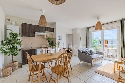 /international/fr/cenon-aquitaine-310101385517/