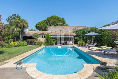 /international/fr/sauveterre-languedoc-roussillon-310098124028/