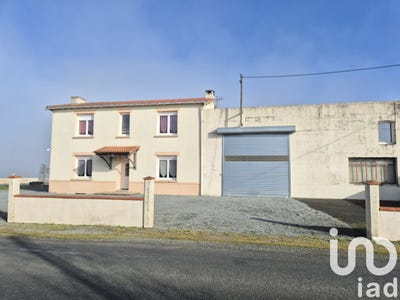 /international/fr/essarts-en-bocage-pays-de-la-loire-310097184629/?lang=en