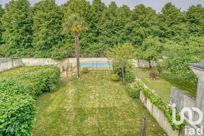 /international/fr/ormesson-sur-marne-ile-de-france-310099947387/