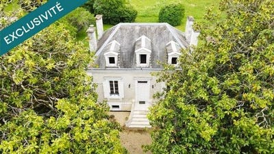 /international/fr/antonne-et-trigonant-aquitaine-310107839069/