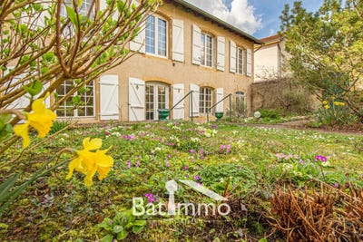 /international/fr/chatel-saint-germain-lorraine-310099621937/
