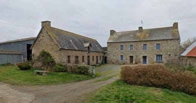 /international/fr/plourivo-brittany-310107528133/