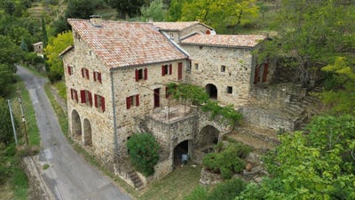 /international/fr/saint-pierre-saint-jean-rhone-310104233604/