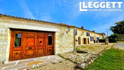 /international/fr/lussac-charente-310104076867/