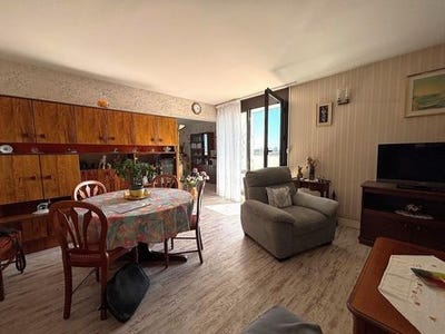 /international/fr/bourges-centre-val-de-loire-310100579885/