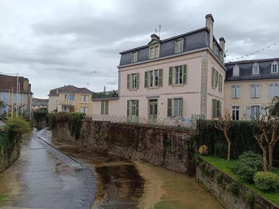 /international/fr/salies-de-bearn-aquitaine-310105073984/