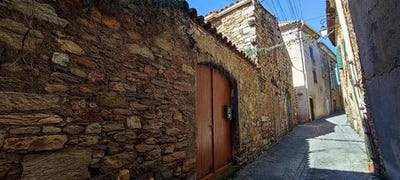 /international/fr/faugeres-languedoc-roussillon-310108289952/