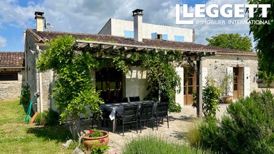 /international/fr/geay-charente-310100407988/
