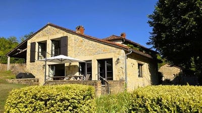 /international/fr/saint-antonin-noble-val-midi-pyrenees-310107473173/