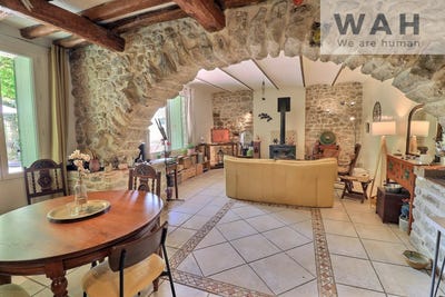 /international/fr/combas-languedoc-roussillon-310105912608/