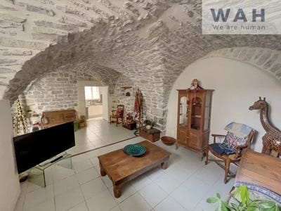 /international/fr/clarensac-languedoc-roussillon-310105912612/