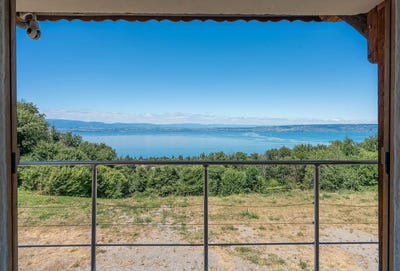 /international/fr/evian-les-bains-rhone-310106381324/