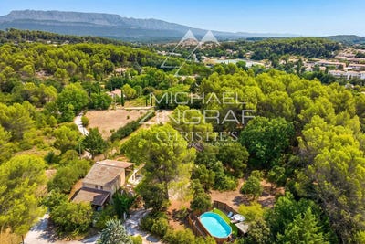 /international/fr/fuveau-provence-alpes-cote-d-azur-310109732361/