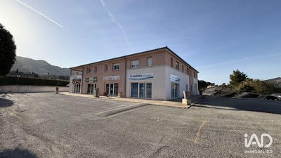/international/fr/robion-provence-alpes-cote-d-azur-310107179006/