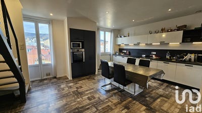 /international/fr/clermont-ferrand-auvergne-310098610676/