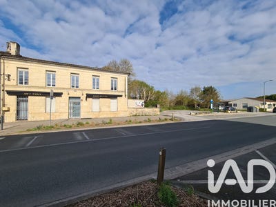 /international/fr/saint-hilaire-de-villefranche-charente-310107676078/