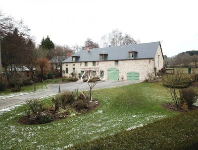 /international/fr/alligny-en-morvan-burgundy-310100605808/