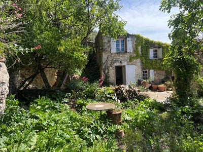 /international/fr/menerbes-provence-alpes-cote-d-azur-310108430584/