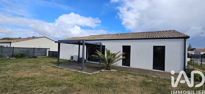/international/fr/nesmy-pays-de-la-loire-310108756971/