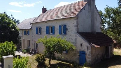 /international/fr/sainte-therence-auvergne-310108929310/