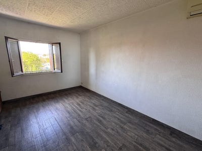 /international/fr/pezenas-languedoc-roussillon-310106914933/