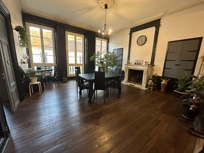 /international/fr/auxonne-burgundy-310098875549/