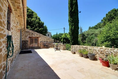 /international/fr/sainte-cecile-les-vignes-provence-alpes-cote-d-azur-310106263285/