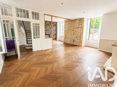 /international/fr/marcillac-lanville-charente-310108725947/