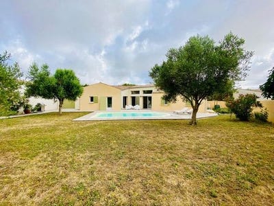 /international/fr/dompierre-sur-mer-charente-310100763493/