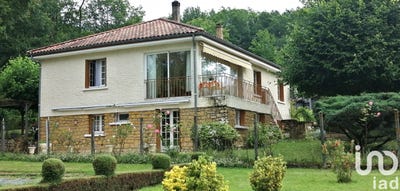 /international/fr/lanquais-aquitaine-310094569646/