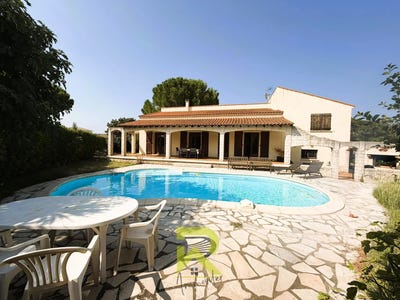 /international/fr/florensac-languedoc-roussillon-310109099146/